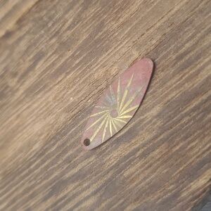 Sunburst pendant‎
